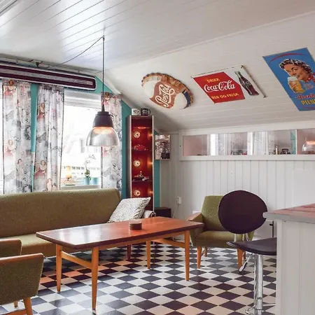 Lejlighed Two Bedroom In Eydehavn *